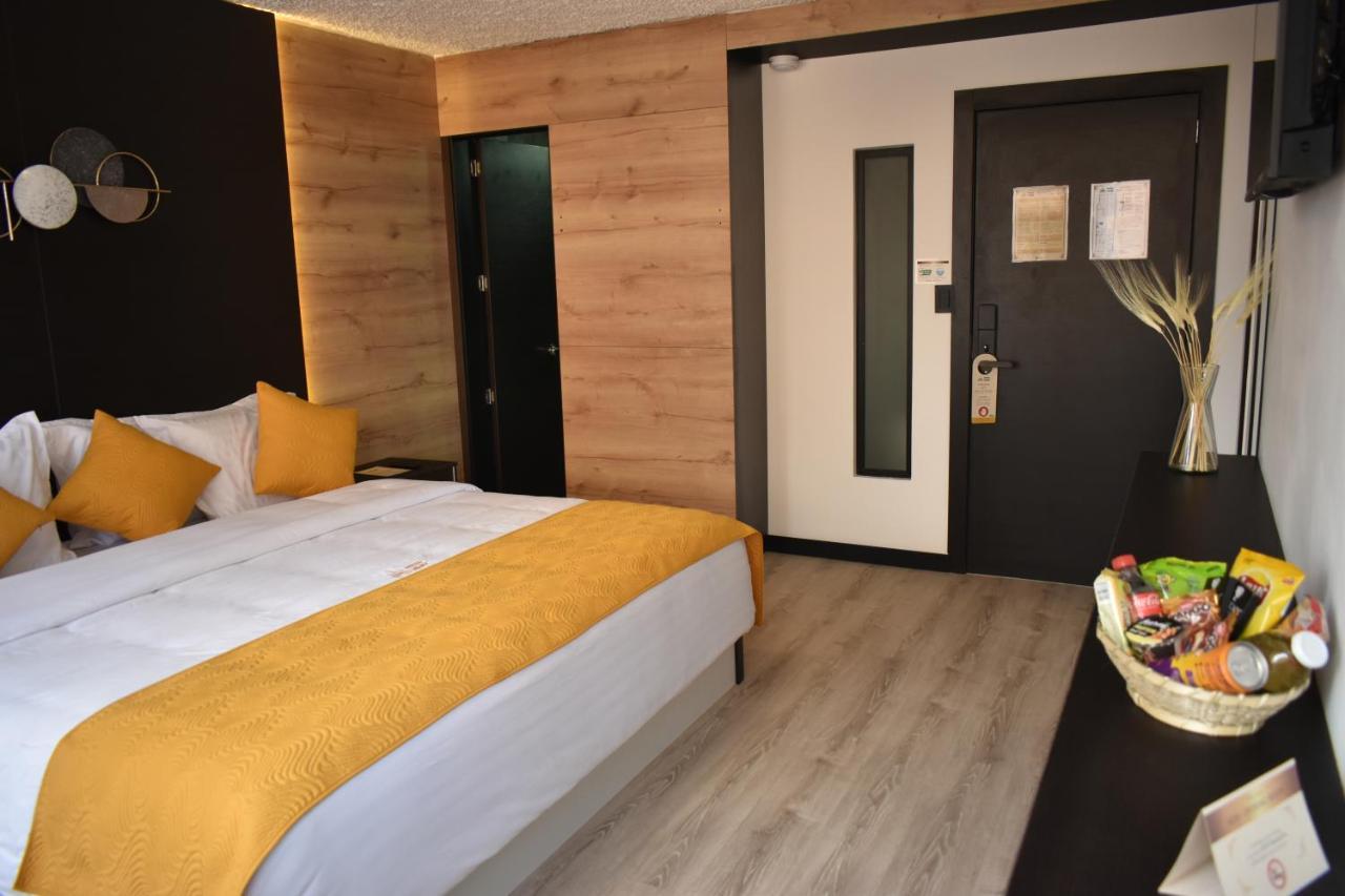 Hotel Vaway Κουένκα Εξωτερικό φωτογραφία