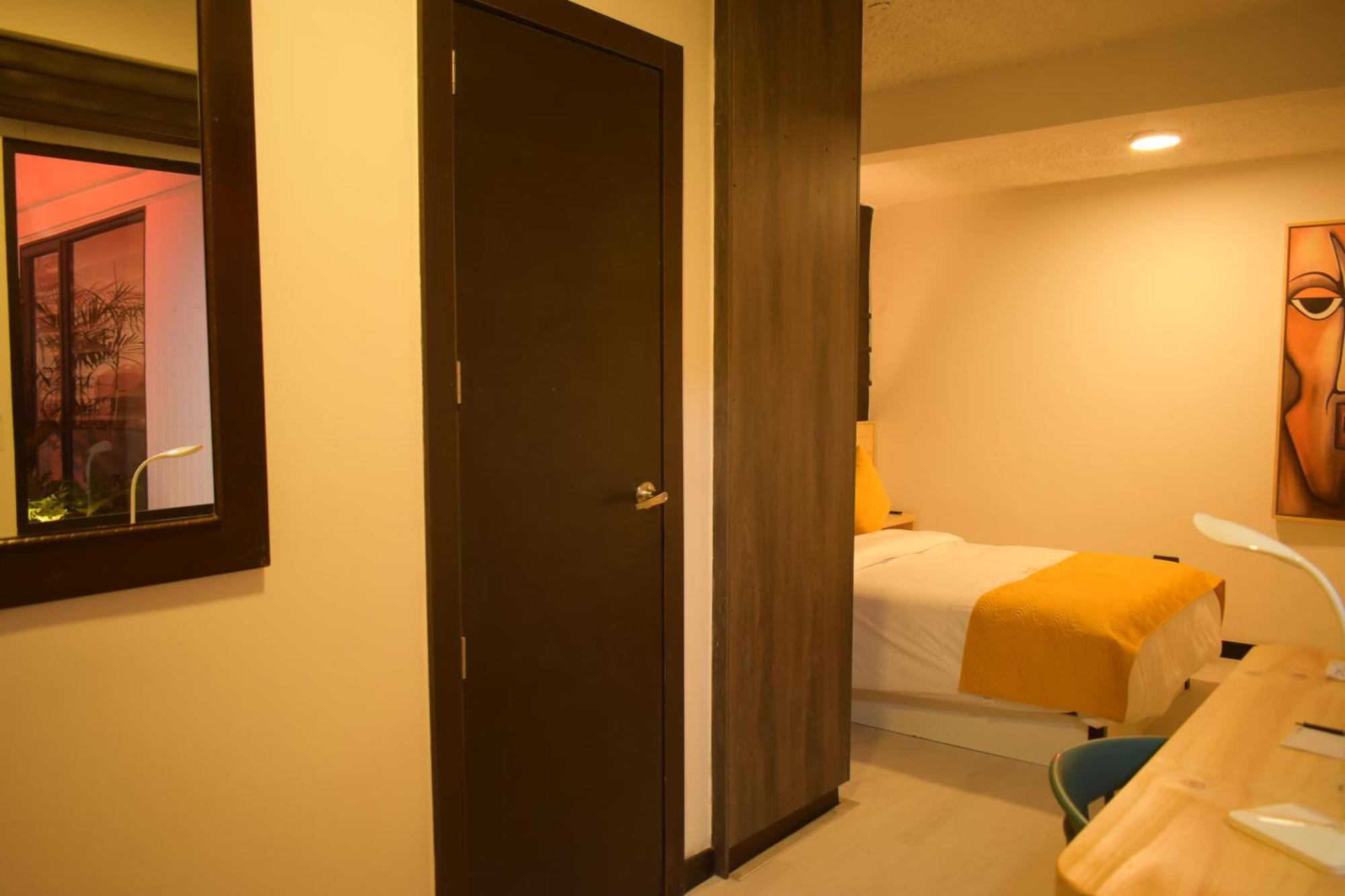 Hotel Vaway Κουένκα Εξωτερικό φωτογραφία